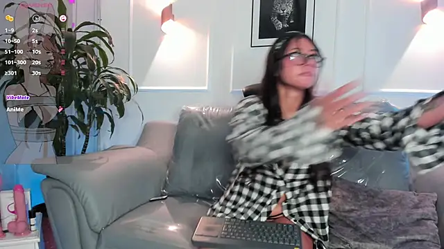 Snapshot of Hekate_20 chatting on December 2025 08:37:02 PM Hekate 20 online show from December 2025 08:37:02 PM