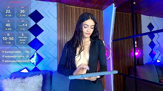 Matti sofia  online show from October 2025 07:04:02 PM