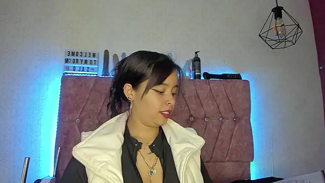 Snapshot of Mia_lopez_1 chatting on March 2026 12:58:02 AM Mia lopez 1 online show from March 2026 12:58:02 AM