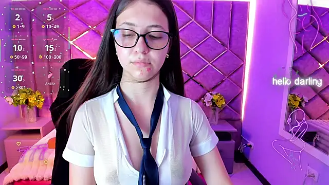 sarah sweett  online show from June 2026 02:11:01 PM