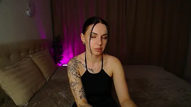 Snapshot of Poison_inyour_Mind__ chatting on November 2025 07:46:02 PM Poison inyour Mind online show from November 2025 07:46:02 PM