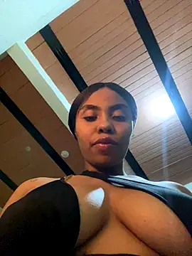 Snapshot of Itanydiorr chatting on October 2025 02:44:01 AM Itanydiorr online show from October 2025 02:44:01 AM