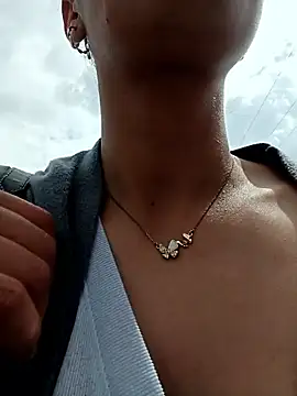 Snapshot of Jade_1-9 chatting on October 2025 07:00:01 PM Jade 1-9 online show from October 2025 07:00:01 PM