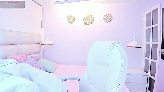 Snapshot of Hottie_Guy chatting on November 2025 06:07:01 PM Hottie Guy online show from November 2025 06:07:01 PM