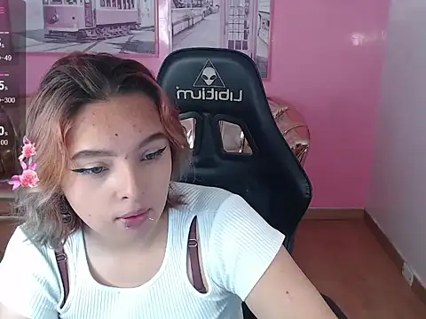 Snapshot of mia_foster_t chatting on October 2025 02:18:02 PM mia foster t online show from October 2025 02:18:02 PM