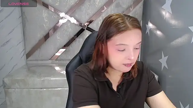 mia foster t online show from April 2026 01:12:01 PM