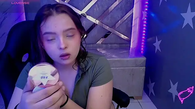mia foster t online show from May 2026 01:17:01 PM