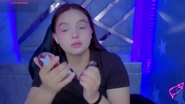 mia foster t online show from June 2026 01:16:02 PM