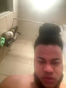 familia0210 online show from November 2025 06:16:02 AM