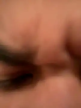 familia0210 online show from November 2025 07:43:01 PM