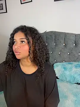 mitschellfox21 online show from February 2026 10:42:01 PM