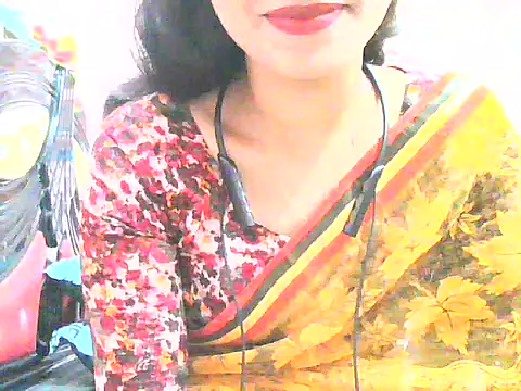 Snapshot of night_queeen7 chatting on November 2025 07:48:02 PM night queeen7 online show from November 2025 07:48:02 PM