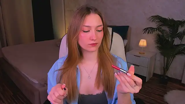 Snapshot of AngelAnabelle chatting on October 2025 08:03:02 PM AngelAnabelle online show from October 2025 08:03:02 PM