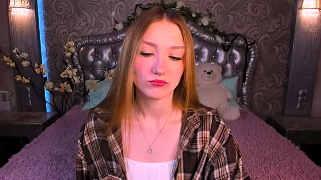 Snapshot of AngelAnabelle chatting on December 2025 08:27:01 PM AngelAnabelle online show from December 2025 08:27:01 PM