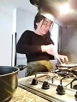 Snapshot of Jules_Angel chatting on November 2025 07:57:01 PM Jules Angel online show from November 2025 07:57:01 PM