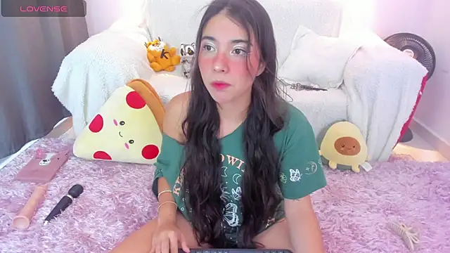 Snapshot of Jules_Angel chatting on January 2026 08:22:02 PM Jules Angel online show from January 2026 08:22:02 PM