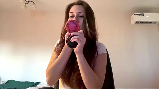 Nayra flash online show from October 2025 12:05:02 PM