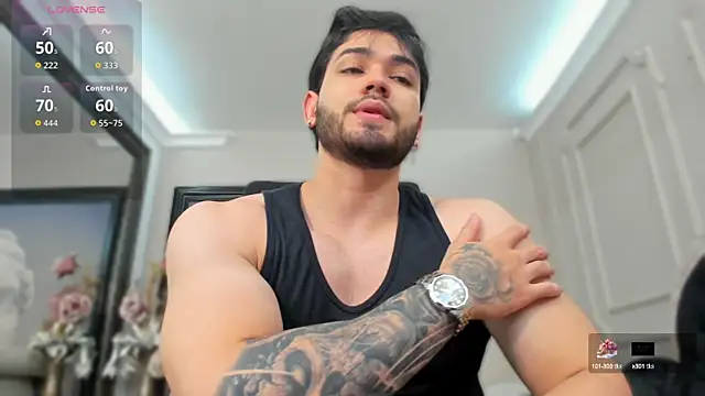 Snapshot of ElianKeiser chatting on October 2025 12:14:02 PM ElianKeiser online show from October 2025 12:14:02 PM