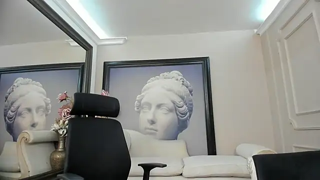 Snapshot of ElianKeiser chatting on October 2025 12:08:02 PM ElianKeiser online show from October 2025 12:08:02 PM