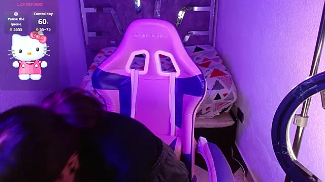 ivoni online show from November 2025 09:38:02 PM