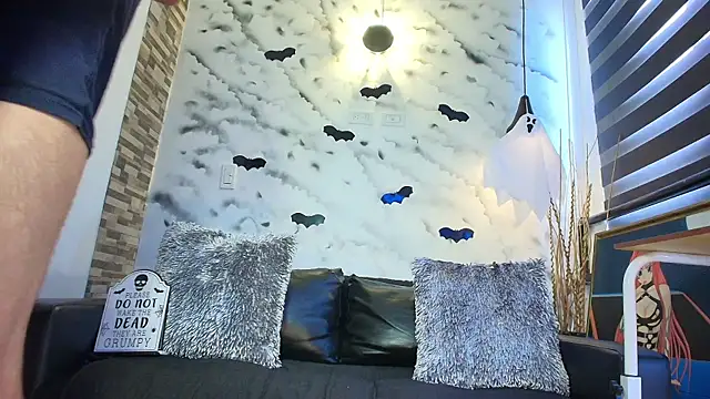 Snapshot of Max_Miller_S chatting on October 2025 06:42:01 PM Max Miller S online show from October 2025 06:42:01 PM