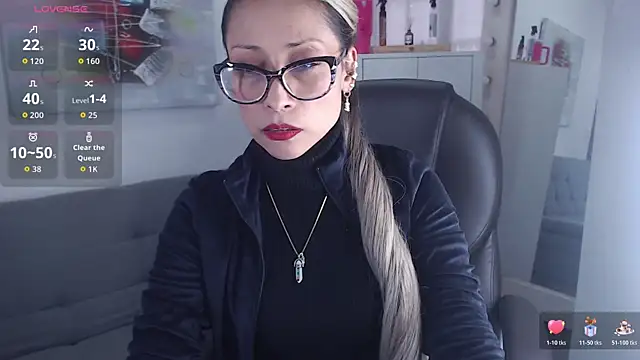 Snapshot of alexia_james_ chatting on May 2026 09:20:02 PM alexia james online show from May 2026 09:20:02 PM