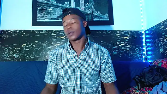 Snapshot of Dark_stallionX chatting on October 2025 03:06:02 AM Dark stallionX online show from October 2025 03:06:02 AM