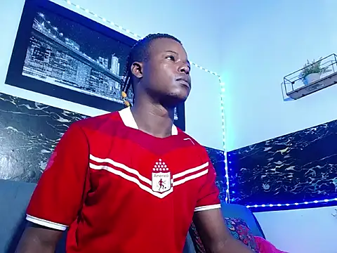 Snapshot of Dark_stallionX chatting on October 2025 03:24:01 PM Dark stallionX online show from October 2025 03:24:01 PM