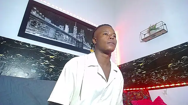 Snapshot of Dark_stallionX chatting on October 2025 04:20:02 PM Dark stallionX online show from October 2025 04:20:02 PM