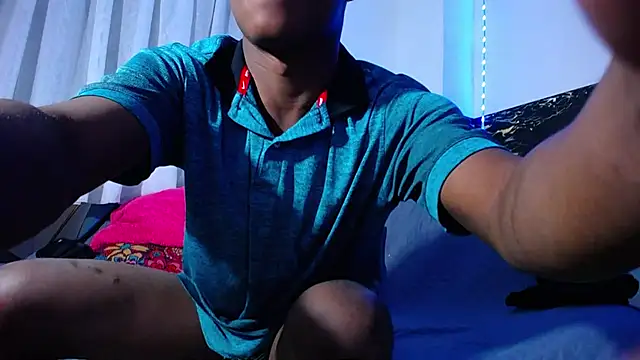 Snapshot of Dark_stallionX chatting on November 2025 06:31:01 PM Dark stallionX online show from November 2025 06:31:01 PM