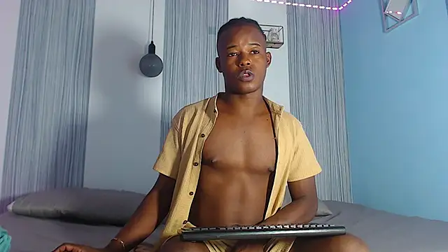 Snapshot of Dark_stallionX chatting on November 2025 06:41:02 PM Dark stallionX online show from November 2025 06:41:02 PM