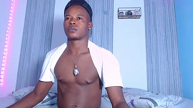 Snapshot of Dark_stallionX chatting on November 2025 03:19:02 AM Dark stallionX online show from November 2025 03:19:02 AM