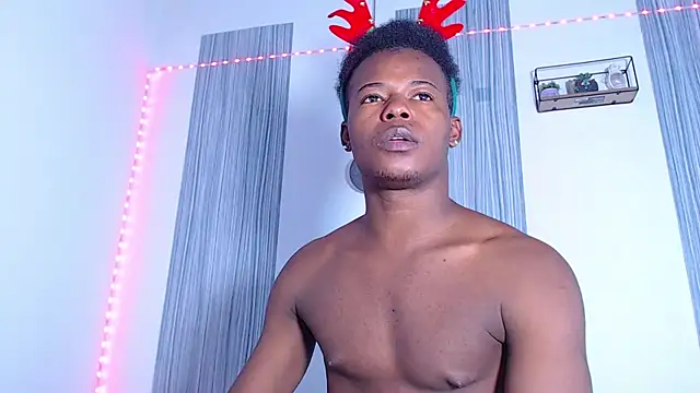 Snapshot of Dark_stallionX chatting on December 2025 11:25:02 PM Dark stallionX online show from December 2025 11:25:02 PM