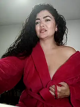 Snapshot of tutisex_ chatting on October 2025 04:35:02 AM tutisex online show from October 2025 04:35:02 AM