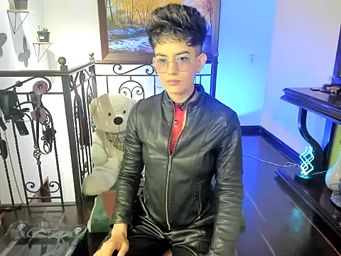 Zulyhenao online show from October 2025 02:23:02 AM