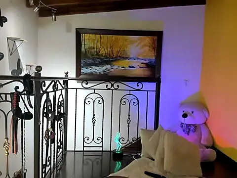 Zulyhenao online show from November 2025 11:58:02 PM