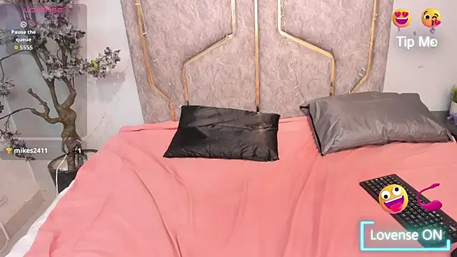 Snapshot of Nahomycarterr chatting on October 2025 08:18:02 PM Nahomycarterr online show from October 2025 08:18:02 PM