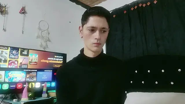 Snapshot of Tyler_cat chatting on October 2025 11:05:01 PM Tyler cat online show from October 2025 11:05:01 PM