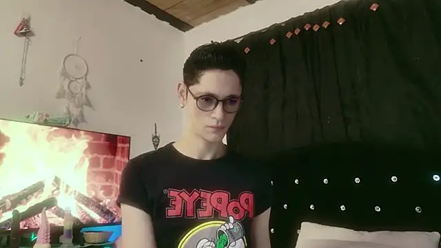 Snapshot of Tyler_cat chatting on October 2025 11:09:01 AM Tyler cat online show from October 2025 11:09:01 AM