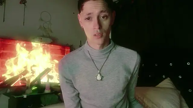 Snapshot of Tyler_cat chatting on November 2025 12:39:02 PM Tyler cat online show from November 2025 12:39:02 PM