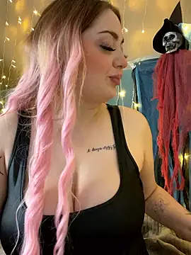 Snapshot of KellyMoors chatting on November 2025 01:26:02 AM KellyMoors online show from November 2025 01:26:02 AM