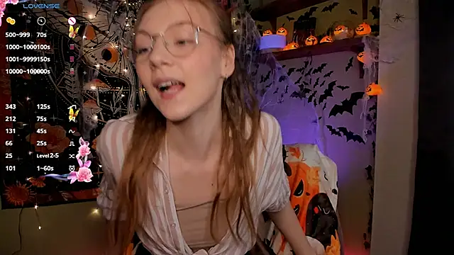 lyra thenymph online show from October 2025 10:36:01 AM