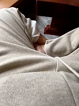 Lili 2love online show from February 2026 07:56:02 AM