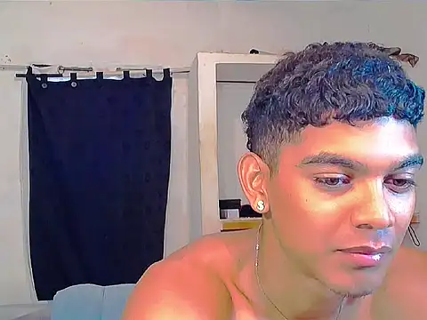 Snapshot of theMyke101 chatting on June 2026 08:34:02 PM theMyke101 online show from June 2026 08:34:02 PM