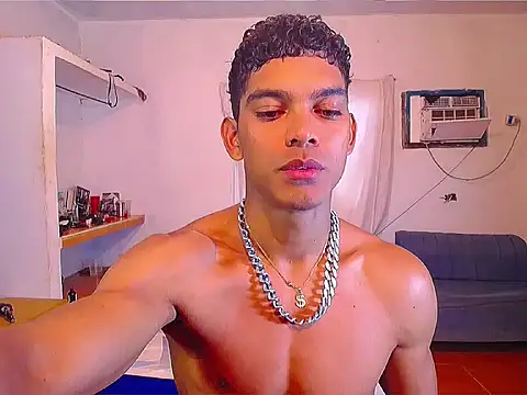 Snapshot of theMyke101 chatting on June 2026 09:17:01 PM theMyke101 online show from June 2026 09:17:01 PM
