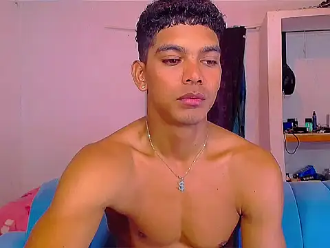 Snapshot of theMyke101 chatting on July 2026 06:36:02 PM theMyke101 online show from July 2026 06:36:02 PM