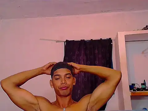 Snapshot of theMyke101 chatting on July 2026 02:47:01 AM theMyke101 online show from July 2026 02:47:01 AM
