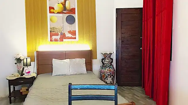 fallinLunaxX online show from October 2025 04:03:02 PM