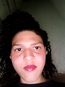 Snapshot of Larissinhamm chatting on October 2025 05:26:02 AM Larissinhamm online show from October 2025 05:26:02 AM