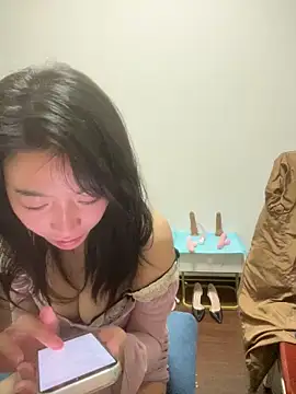 Snapshot of yourkeer chatting on November 2025 04:13:02 PM yourkeer online show from November 2025 04:13:02 PM